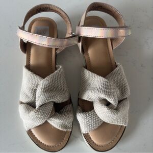 NEW DV by Dolce Vita Girls Davis Woven Sandal Size: 5